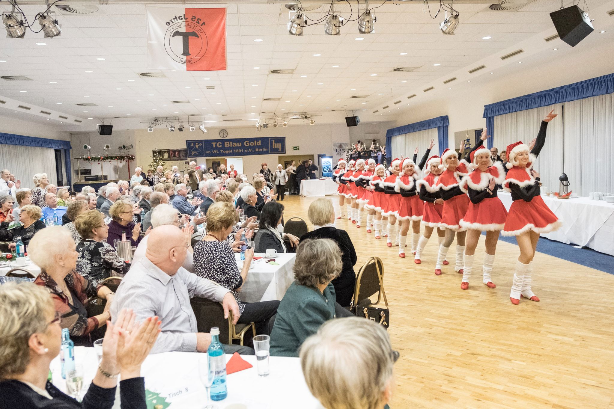 Mit 66 Jahren, Club der Lebensfrohen, Dirk Opitz
